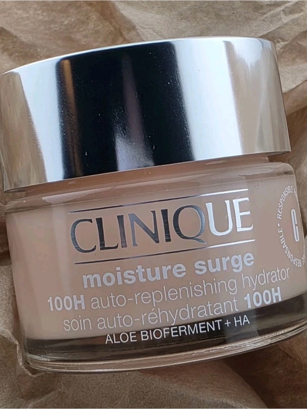 Clinique Moisture Surge Moisturizer - Silver Lid & Pale Pink Jar